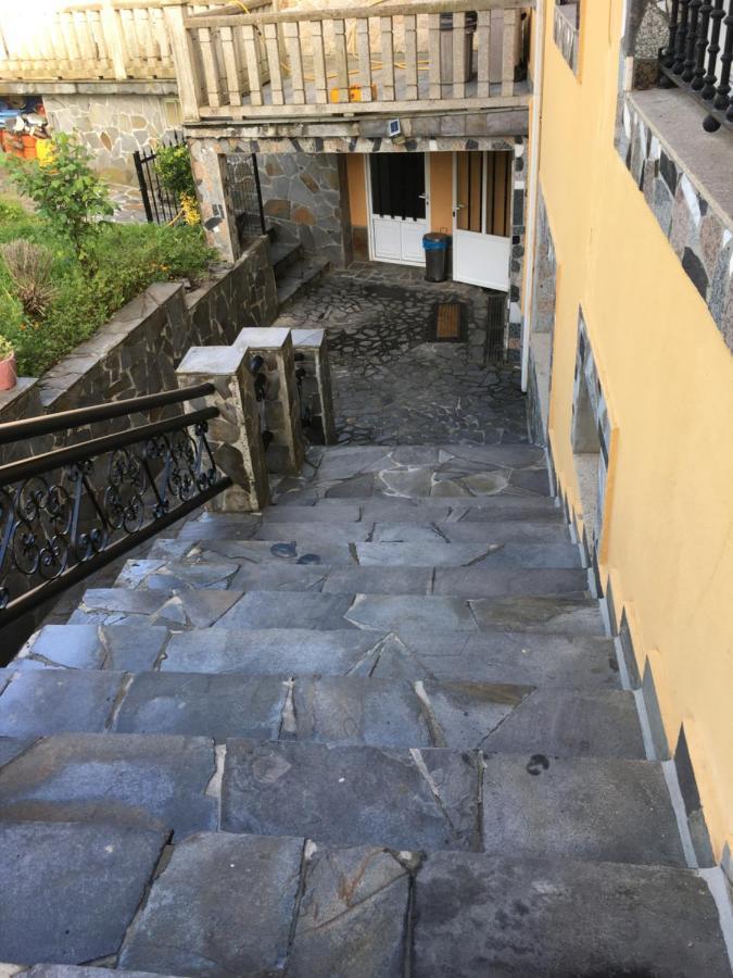 Hostal O Labrador Hotel O Hospital Екстериор снимка