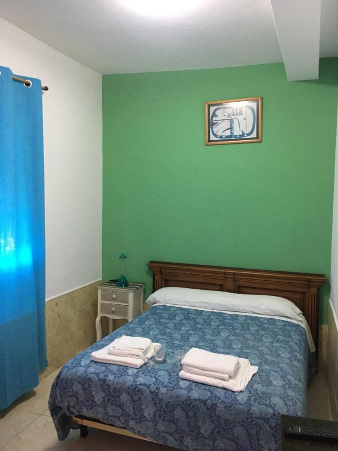 Hostal O Labrador Hotel O Hospital Екстериор снимка