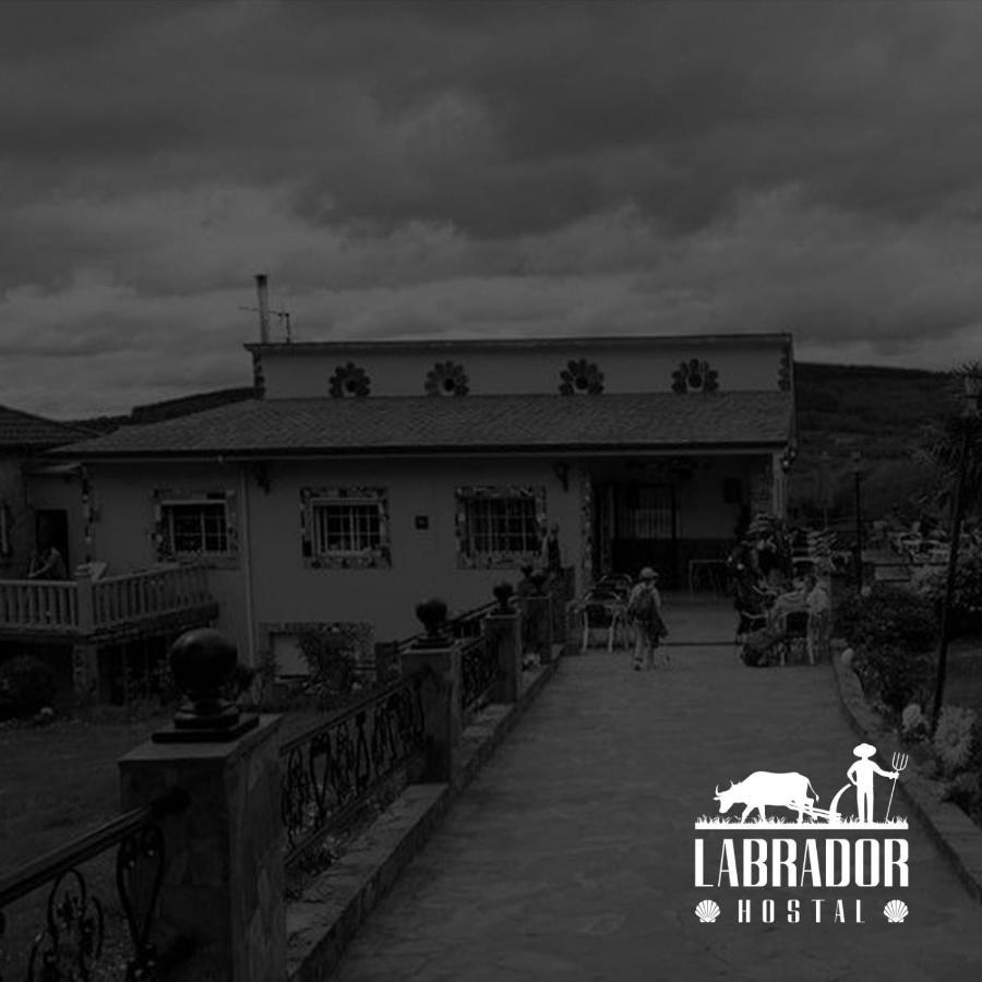 Hostal O Labrador Hotel O Hospital Екстериор снимка